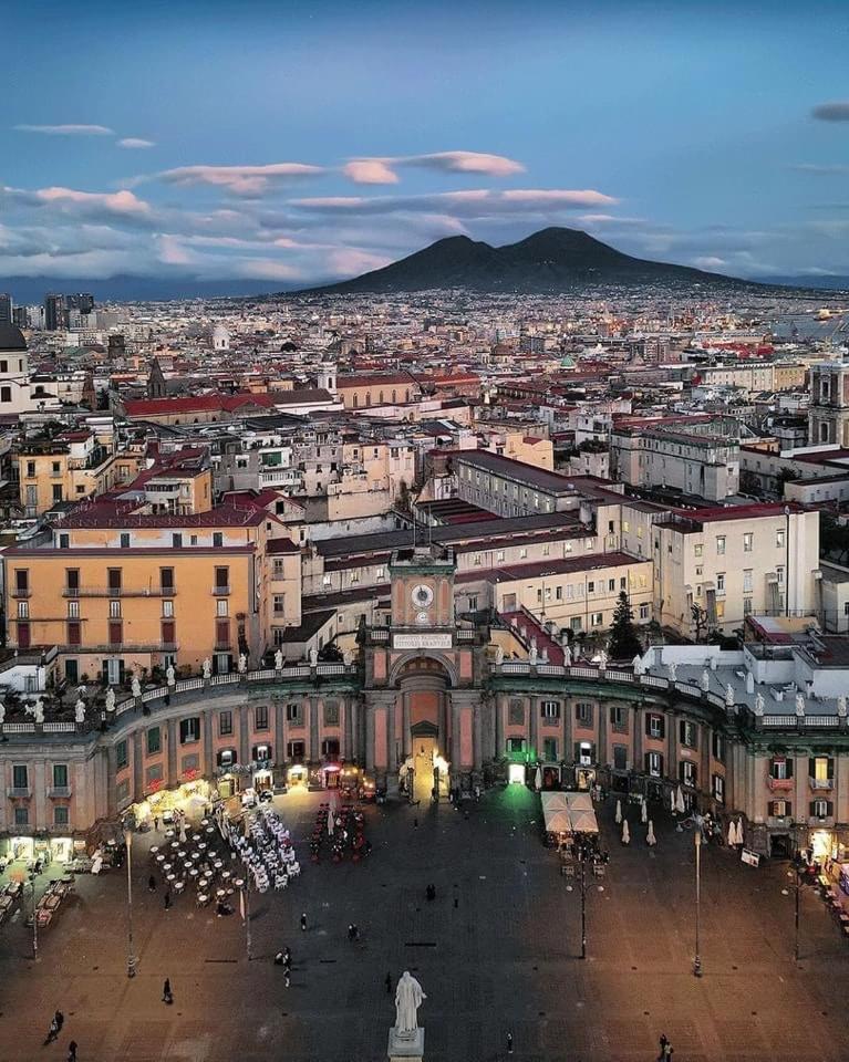 Appartamento Spaccanapoli Top, Your House In The Old Town Esterno foto